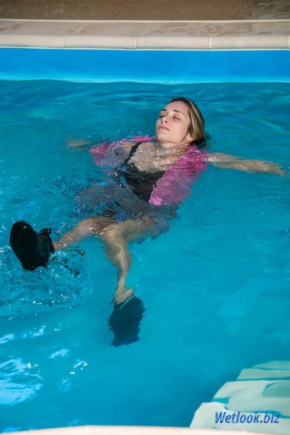 Wetlook girl video & photo - 3 Dakota 3/25 - Wetlook.biz