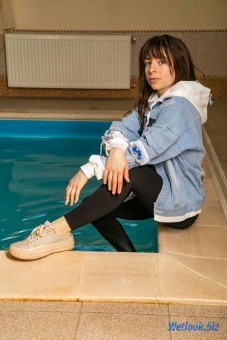 Wetlook girl video & photo - 3 Alexandra 5/25 - Wetlook.biz