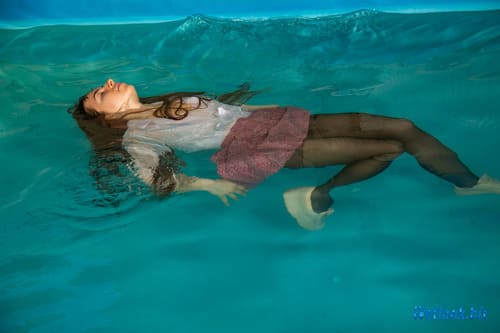 0-055 Wetlook girl video & photo - 8 Alexandra 6/25 - Wetlook.biz