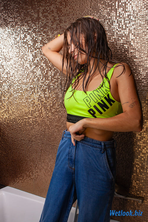 0-182 Wetlook girl video & photo - 7 Tiffany 2/25 - Wetlook.biz