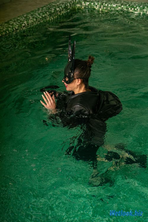 0-044 Wetlook girl video & photo - 1 Britni 1/26 - Wetlook.biz