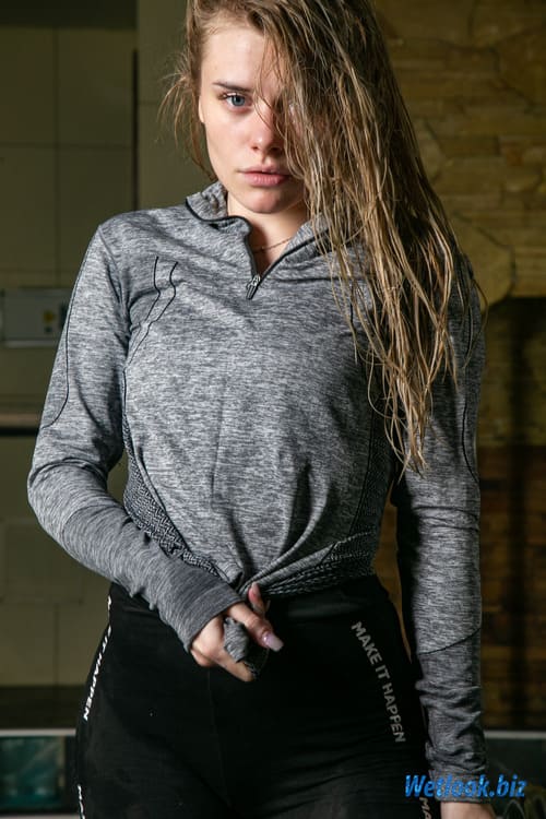 0-036 Wetlook girl video & photo - 2 Avril 1/26 - Wetlook.biz